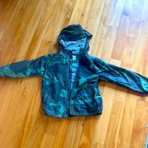 Gap kids Camo lightweight windbreaker